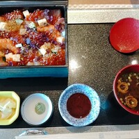 ハルヤマシタ 東京本店 - 特選海鮮ちらし寿司(2,750円)