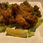 Black pepper flavored chicken wings