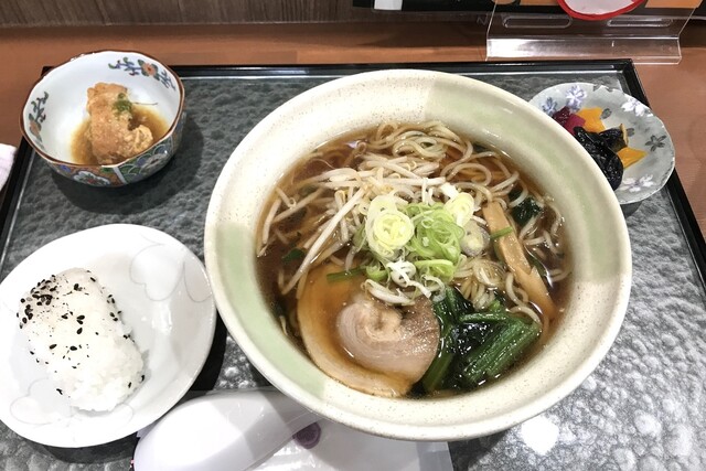 ごはん屋 さんたろう - 北大曲（食堂）の写真