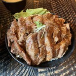 Red Rock - ステーキ丼　大盛　2150円