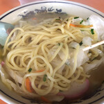 大吉食堂 - 中太麺は具の下から登場！