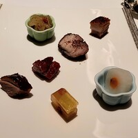 水綾閣 - 焼き物入り前菜盛り合わせ