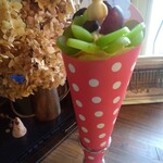 喫茶 あじさい - シャインマスカットクレープ。