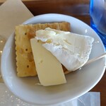 ひるぜんワイナリー - ゴーダチーズ&カマンベール