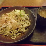 風りん亭 - 「おろしそば」600円　細麺こし有