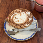 Cafe de UN - うさぎかな？ねこかな？