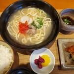 ちゃーりーはうす - 沖縄そば定食