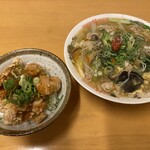 中華酒場 ごんちゃん - 肉野菜あんかけラーメンとミニ鶏カラ丼セット￥900