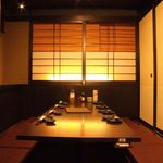 Maguro Izakaya Sakanaya Doujou - 個室風のお席はプライベートなシーンにぴったり♪