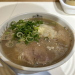 博多・薬院 八ちゃんラーメン - ワンタンメン・ミニ　800円