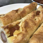 粉とクリーム - スリットに着目する。