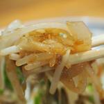 卓 - 豚もやし炒めその７