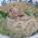 元祖ラーメン長浜家 - 手前から〜♪
