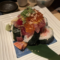 美食 個室・炭火焼・ワイン 縁 新宿店 - こぼれ海宝寿司