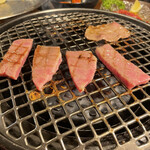 Yakiniku Horumon Yoshimatsu - 