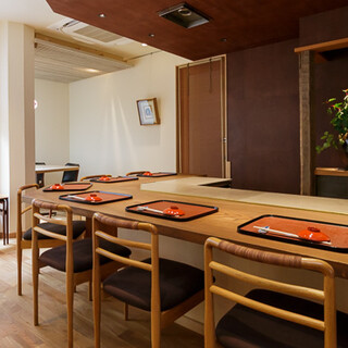 Enjoy your meal while relaxing in a Japanese-style restaurant.