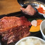 Yakiniku Toraji Shinjuku Takashimaya Taimuzusukueaten - 