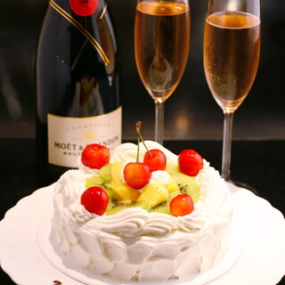 誕生日・記念日を華やかに彩るパティシエ特製バースデーケーキ