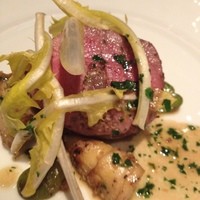 リストランテクロディーノ - 仔牛モモ肉　サルシッチャを詰めてロースト　筍とアーティチョークのムニエル　エストラゴンのソース