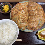 天馬 - 季節限定栗餃子とニンニク餃子焼