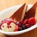 Taishuu Baru Torittoria - 本日のケーキ