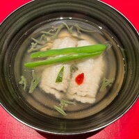 賛否両論 - ハモの葛打ちジュンサイのお碗
