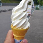 Fasuto Fudo Gorozu - 山川牧場ソフトクリーム・バニラ