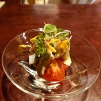 りょうりや 御旅屋 - 鰊と無花果のトマトの胡麻酢かけ