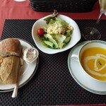 ホテルオークラレストラン新宿 ワイン＆ダイニング デューク - パン、サラダ、スープ付