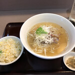 貘 - 「ネギ叉焼湯麺と炒飯セット」