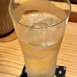 とり茶太郎 - 先ずはデュワーズのハイボールをもらって喉を潤します