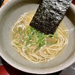 とり茶太郎 - 鶏そばの白湯スープが美味くて落ち着く