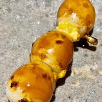 焼き鳥 峠 - 鶉卵にタレを何度も潜らせて焼き上げるからみたらしなんですね
