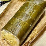 いづ重 - ミニサイズですが6切れあって食べ応えは十分あります