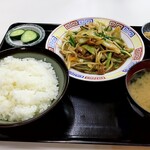 一休食堂 - 牛ホルモン定食