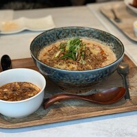 CINA New Modern Chinese - 胡麻香る担々麺