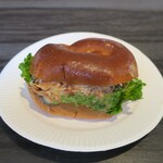 A-coop - 備前サクラポークキャベツメンチカツパン￥216