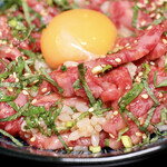 ルッカ - 和牛ユッケ丼