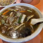 栄楽 - 広東麺