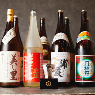 We have a wide variety of drinks ranging from carefully selected local sake to recommended drinks that can only be had at the shop.