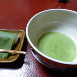 大喜庵 - 2013.04　抹茶と、柏餅