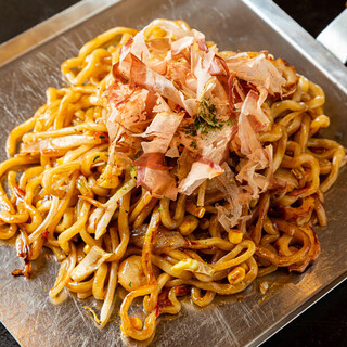 イチオシ！こだわりソースと厳選麺の焼きそば