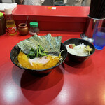 家系総本山 ラーメン 吉村家 - ラーメン&ライス