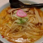 ラーメンさんぱち 釧路昭和店 - 味噌ラーメン　880円