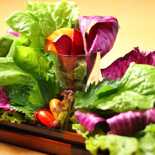 たっぷり！新鮮包み野菜（おかわりも自由）