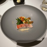 ベージュ アラン・デュカス 東京 - 