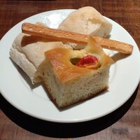 トラットリア セッテ ハイアット リージェンシー 京都 - パン