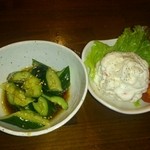 豚小家 - 2013.04・ピリ辛キュウリ 280円
      ・ポテトサラダ 380円