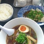 ラーメンうまいぞ武蔵 - 醤油ラーメン480円＋餃子セット270円