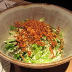 器楽亭 - アボカドと蟹味噌マヨネーズの「パリ×2」サラダ